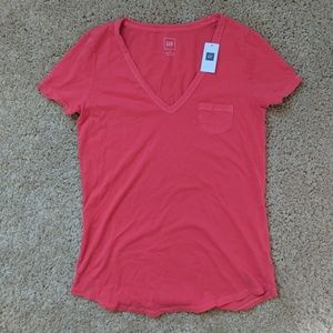 NWT Gap Vintage Washed Pocket Tee - XS